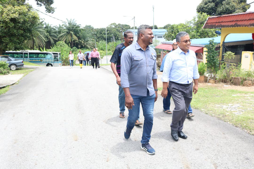 LAWATAN TURUN PADANG KE RUMAH RAKYAT BATANG BENAR, TAMAN ANDALAS DAN KAWASAN PERINDUSTRIAN RINGAN MANTIN.
