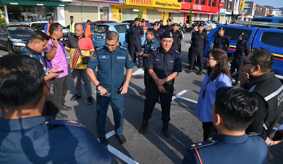 OPERASI PEROBOHAN TAMBAHAN TANPA KEBENARAN DI ATAS RIZAB AWAM