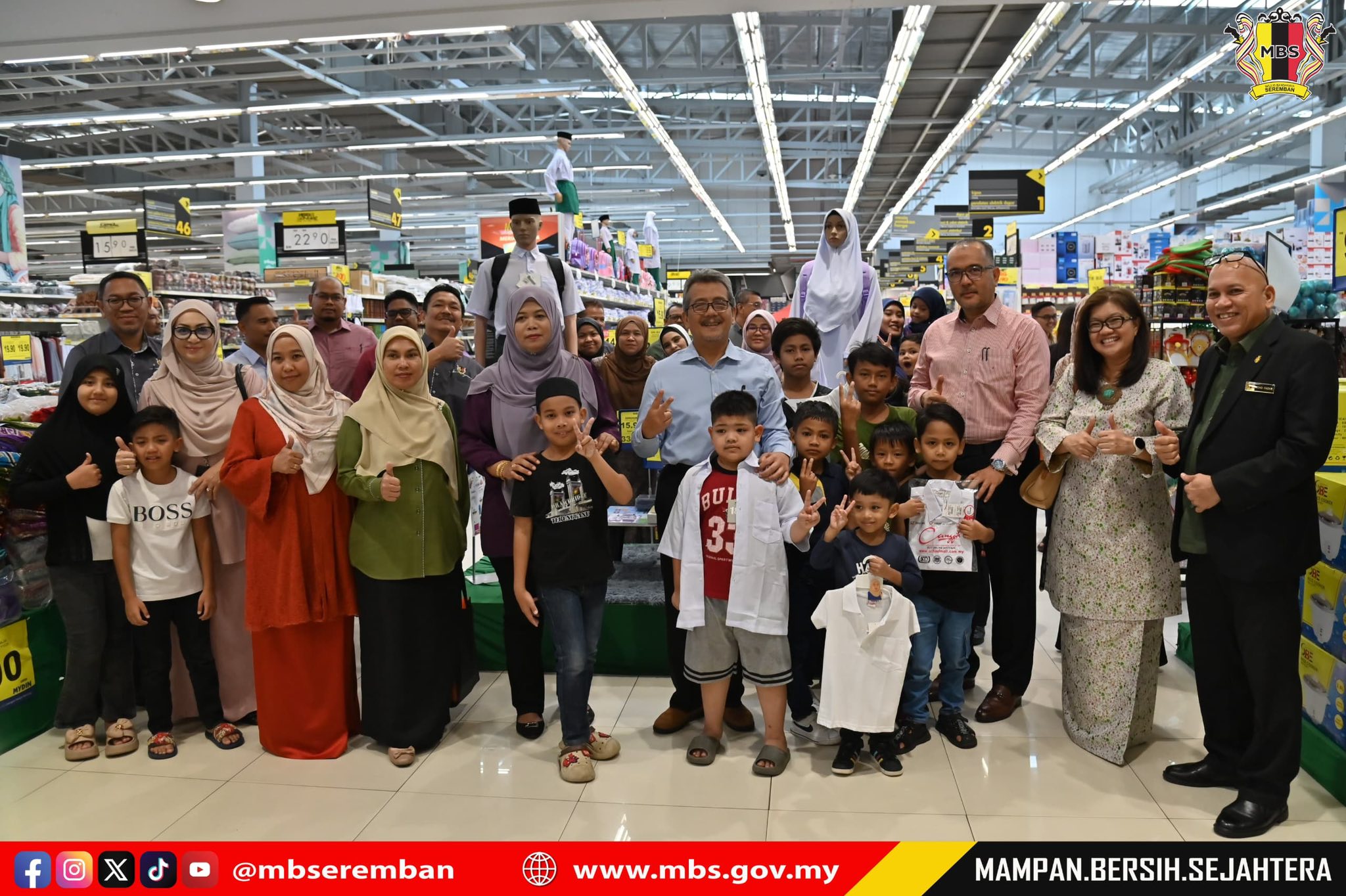 PROGRAM SUMBANGAN PERALATAN BACK TO SCHOOL