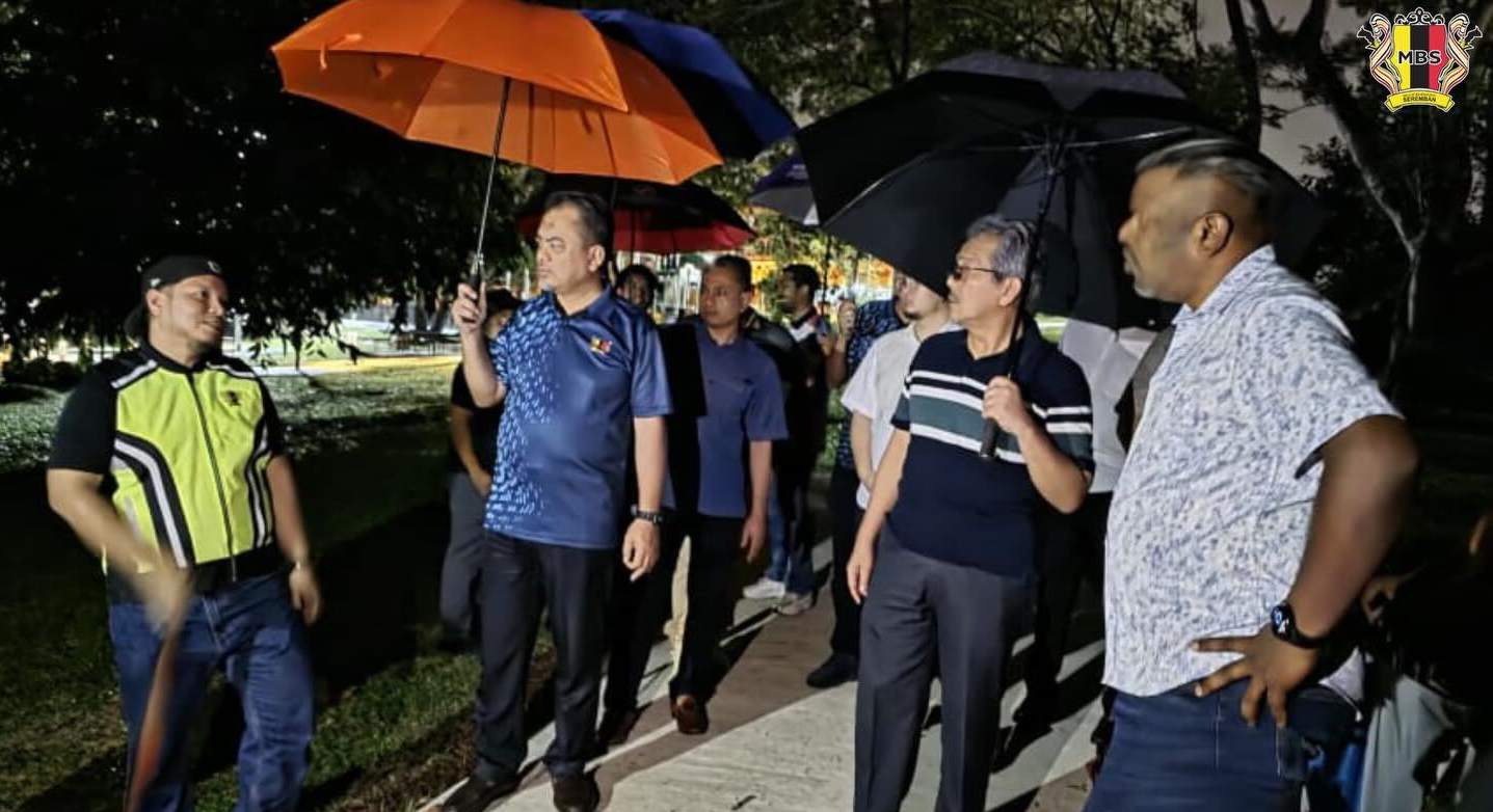 LAWATAN TURUN PADANG DATUK BANDAR MBS BERSAMA YB EXCO PEMBANGUNAN KERAJAAN TEMPATAN, PERUMAHAN & KERAJAAN TEMPATAN