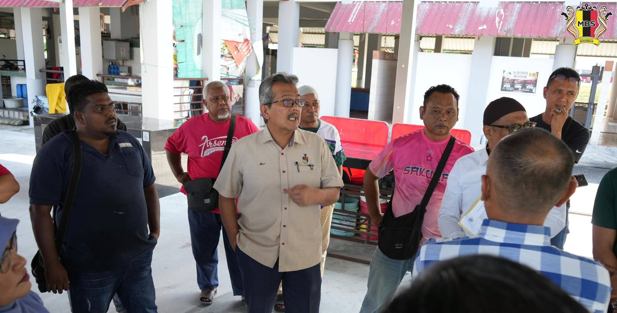 DATUK BANDAR SANTUNI PARA PENIAGA TAMAN SEREMBAN JAYA