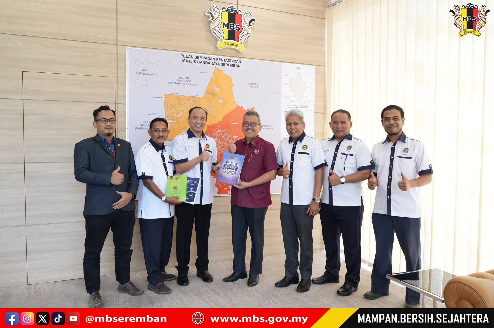KUNJUNGAN HORMAT DARIPADA PERSATUAN SENI SILAT CEKAK MALAYSIA CAWANGAN NEGERI SEMBILAN