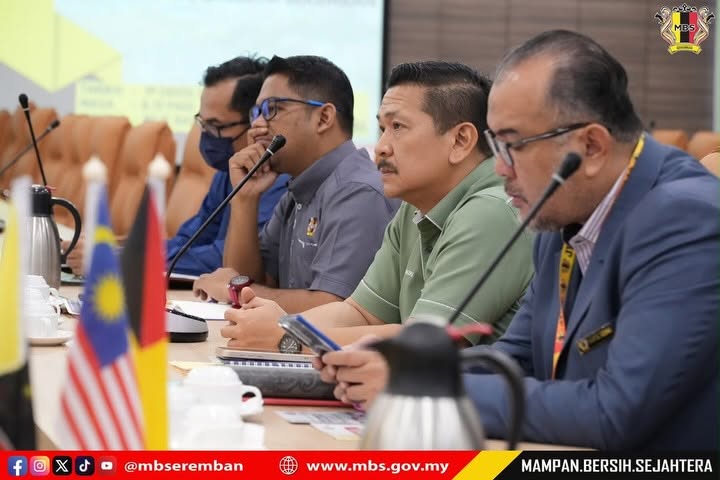KUNJUNGAN HORMAT JABATAN PERIKANAN NEGERI SEMBILAN KE MBS