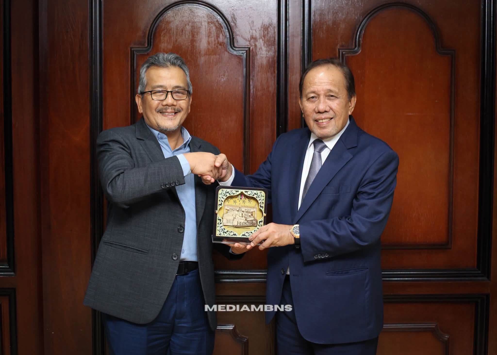 DATUK BANDAR KUNJUNGI YAB MENTERI BESAR NEGERI SEMBILAN