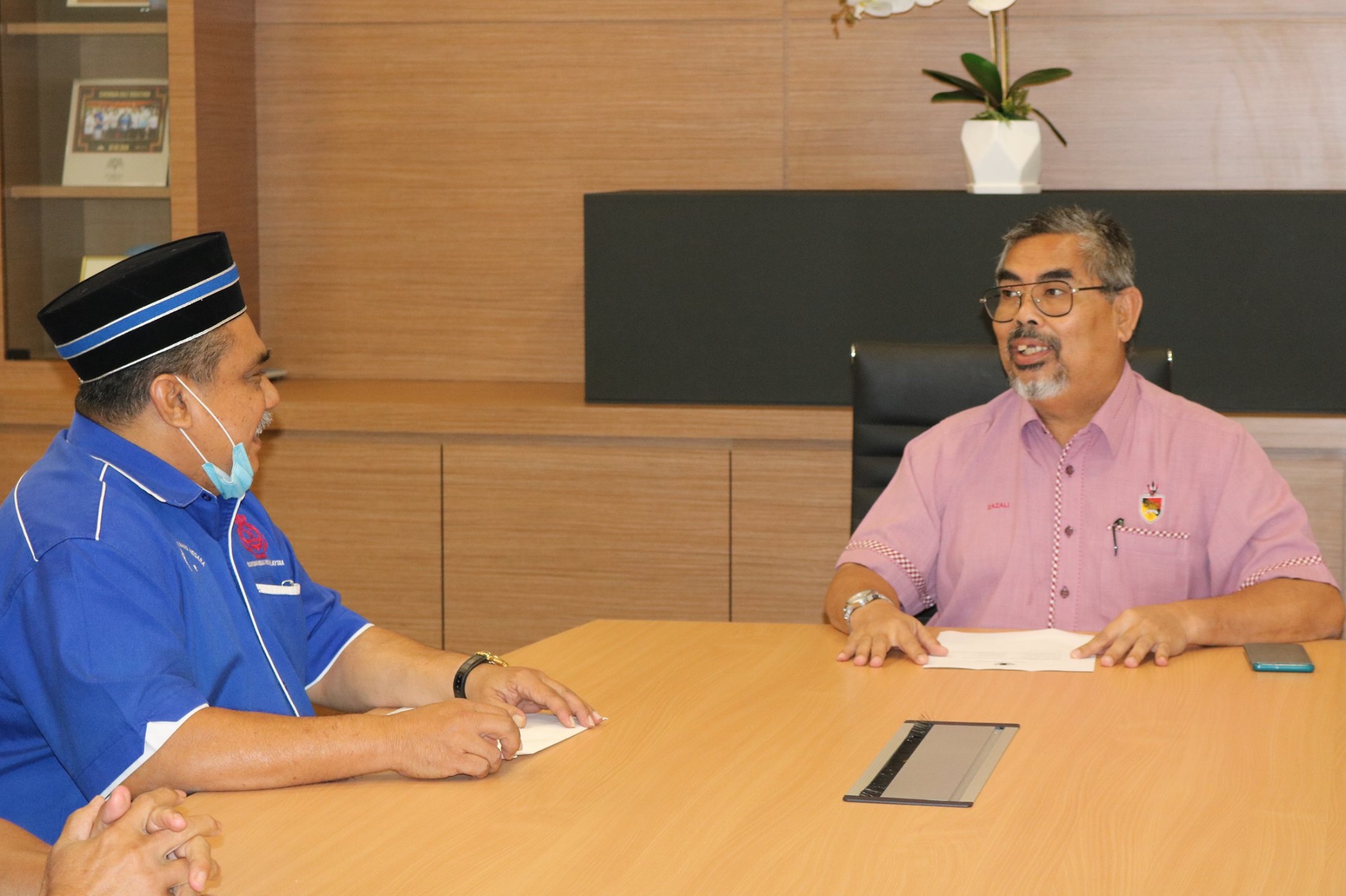 KUNJUNGAN HORMAT OLEH PERSATUAN BEKAS POLIS NEGERI SEMBILAN