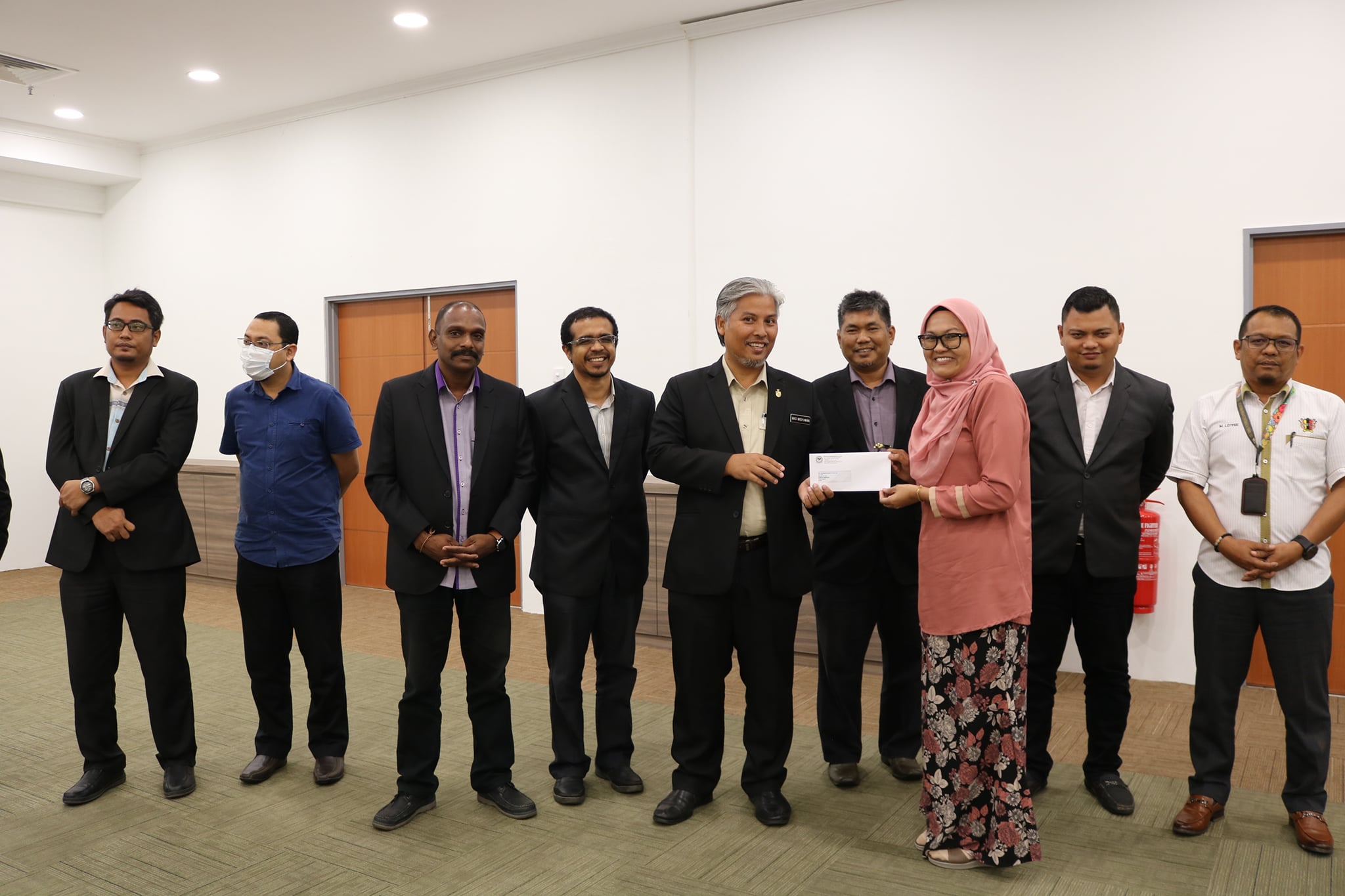 MAJLIS PENYERAHAN SURAT TAWARAN GERAI MAJLIS BANDARAYA SEREMBAN 
