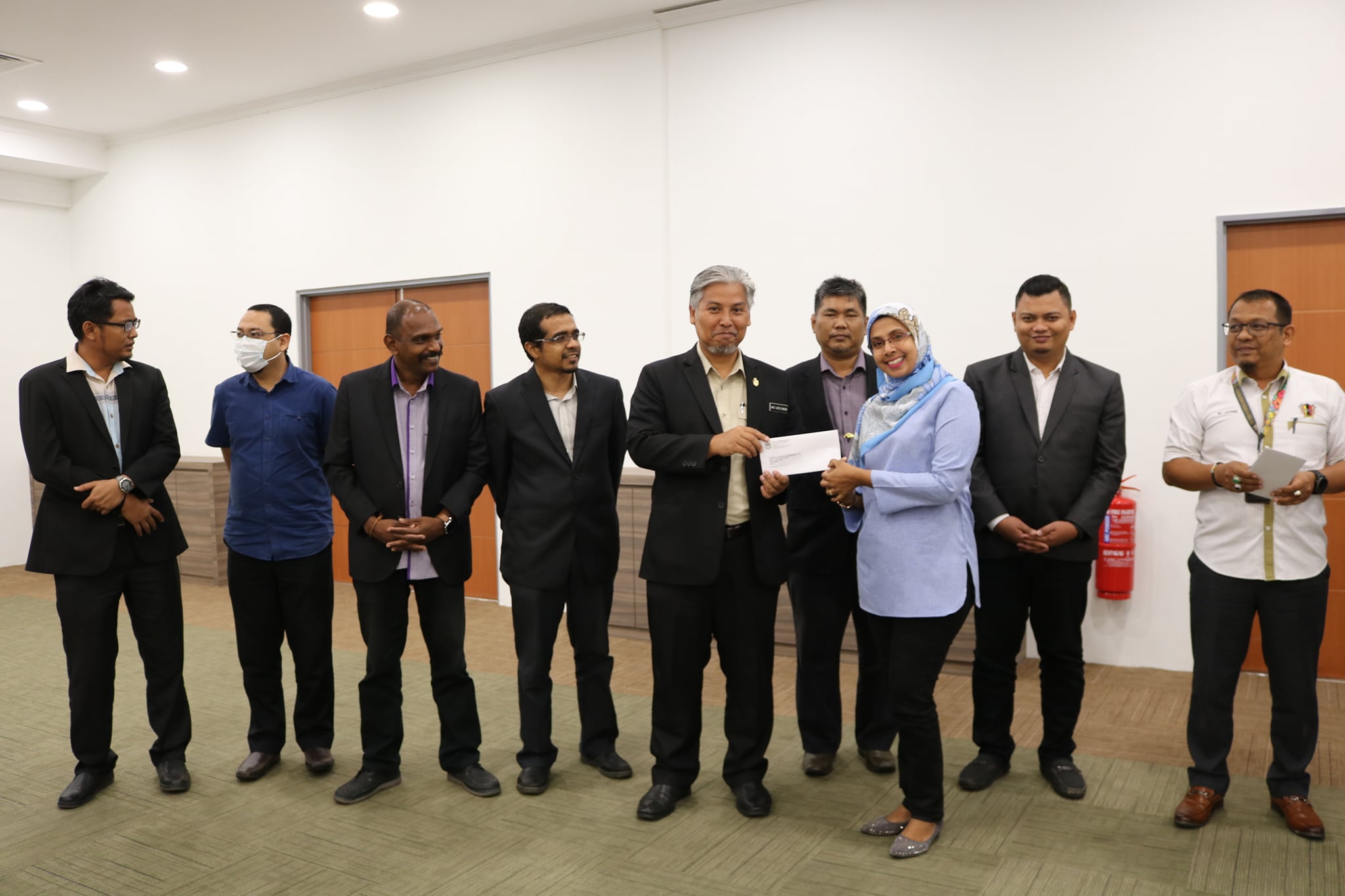 MAJLIS PENYERAHAN SURAT TAWARAN GERAI MAJLIS BANDARAYA SEREMBAN 