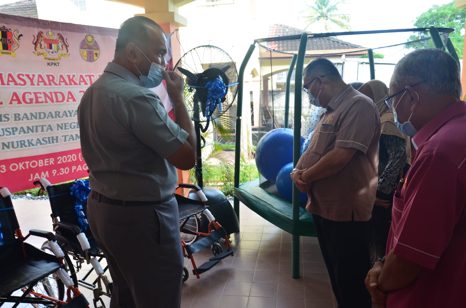 PROGRAM MASYARAKAT PENYAYANG LOCAL AGENDA 21 (LA21) 