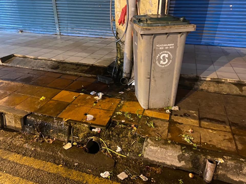 NOTIS KOMPAUN MEMBUANG SAMPAH MERATA - RATA