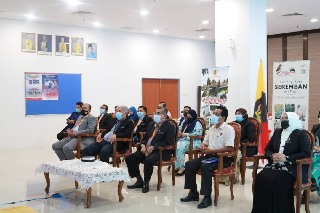 MAJLIS AMANAT YB MENTERI PERUMAHAN DAN KERAJAAN TEMPATAN TAHUN 2021 SECARA ATAS TALIAN 