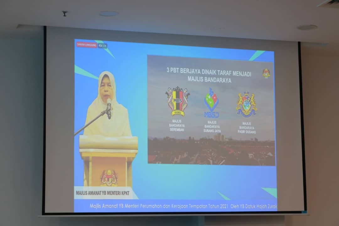MAJLIS AMANAT YB MENTERI PERUMAHAN DAN KERAJAAN TEMPATAN TAHUN 2021 SECARA ATAS TALIAN 