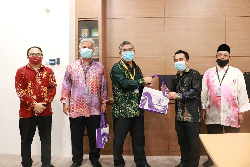 KUNJUNGAN HORMAT PENGARAH LEMBAGA TABUNG HAJI (TH) NEGERI SEMBILAN