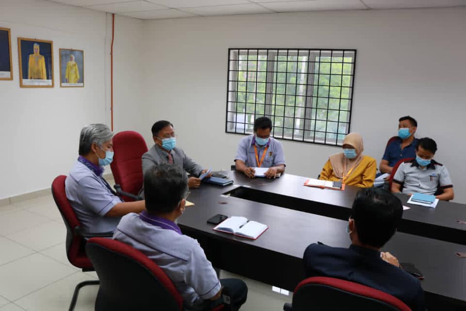 PERBINCANGAN ADUAN MENGENAI MASALAH TRAFIK