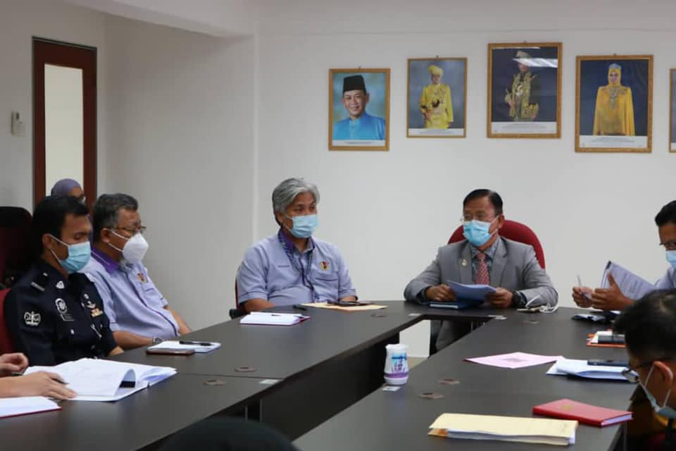 PERBINCANGAN ADUAN MENGENAI MASALAH TRAFIK