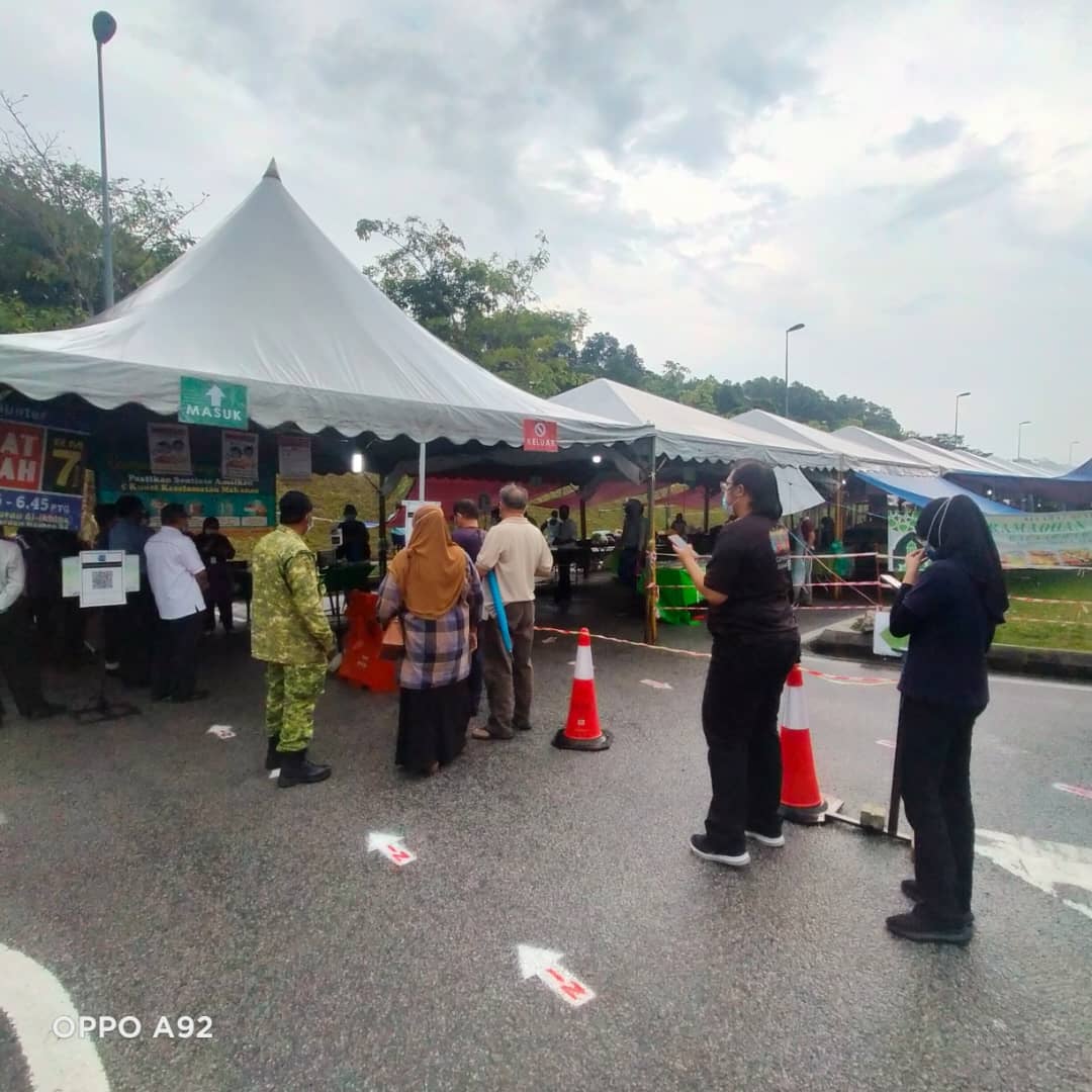 PROGRAM JERAYAWARA BAZAR RAMADHAN ONE AVENUE SEREMBAN 2 BERSAMA EXCO KESIHATAN, ALAM SEKITAR, KOPERASI DAN KEPENGGUNAAN ANJURAN JAB.KESIHATAN NEGERI,NEGERI SEMBILAN