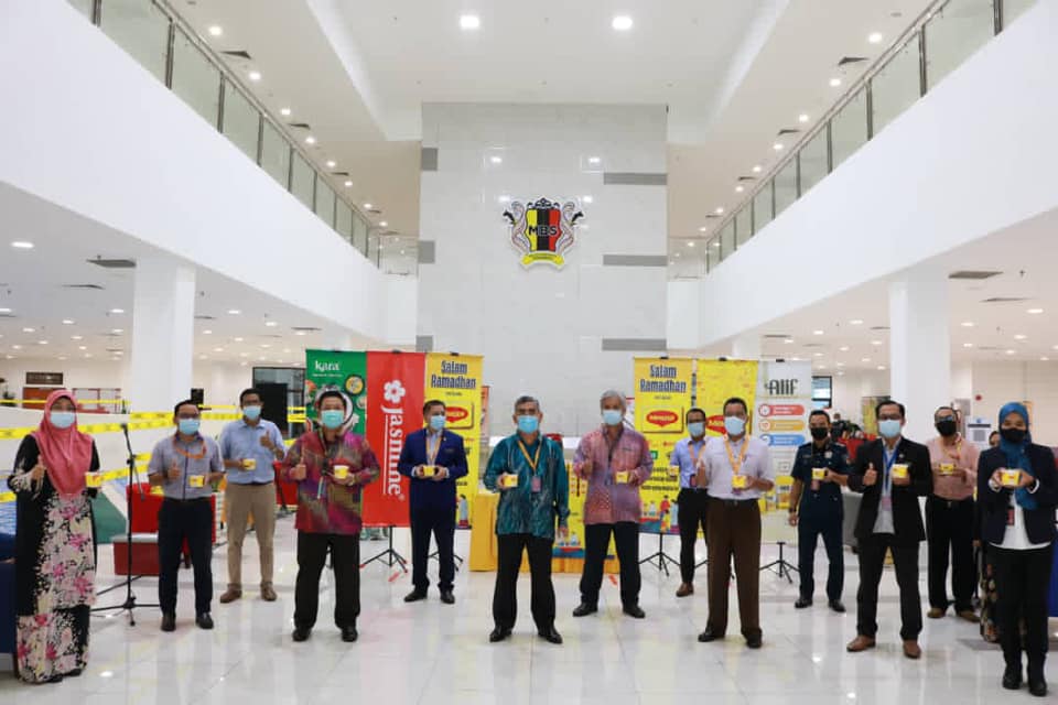 SUMBANGAN BUBUR LAMBUK ANJURAN NESTLE (M) BHD SEMPENA BULAN RAMADHAN AL-MUBARAK