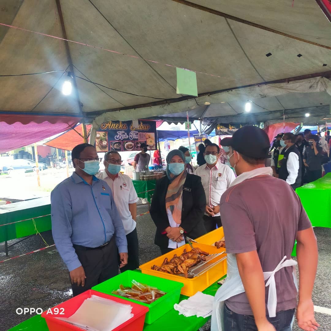 PROGRAM JERAYAWARA BAZAR RAMADHAN ONE AVENUE SEREMBAN 2 BERSAMA EXCO KESIHATAN, ALAM SEKITAR, KOPERASI DAN KEPENGGUNAAN ANJURAN JAB.KESIHATAN NEGERI,NEGERI SEMBILAN