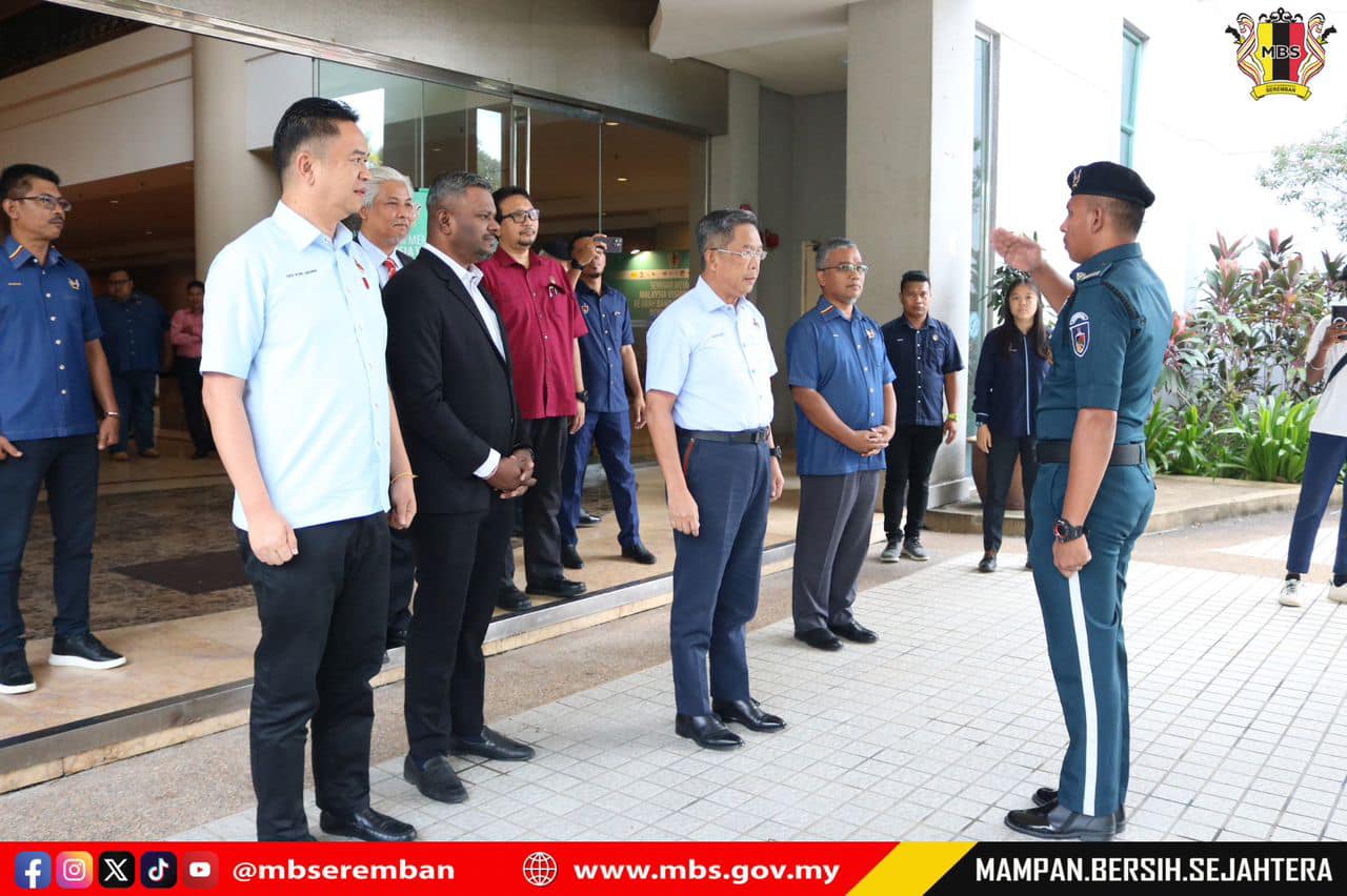 MAJLIS PERASMIAN SEMINAR MEMACU MALAYSIA VISION VALLEY KE ARAH BANDAR PINTAR DAN RENDAH KARBON