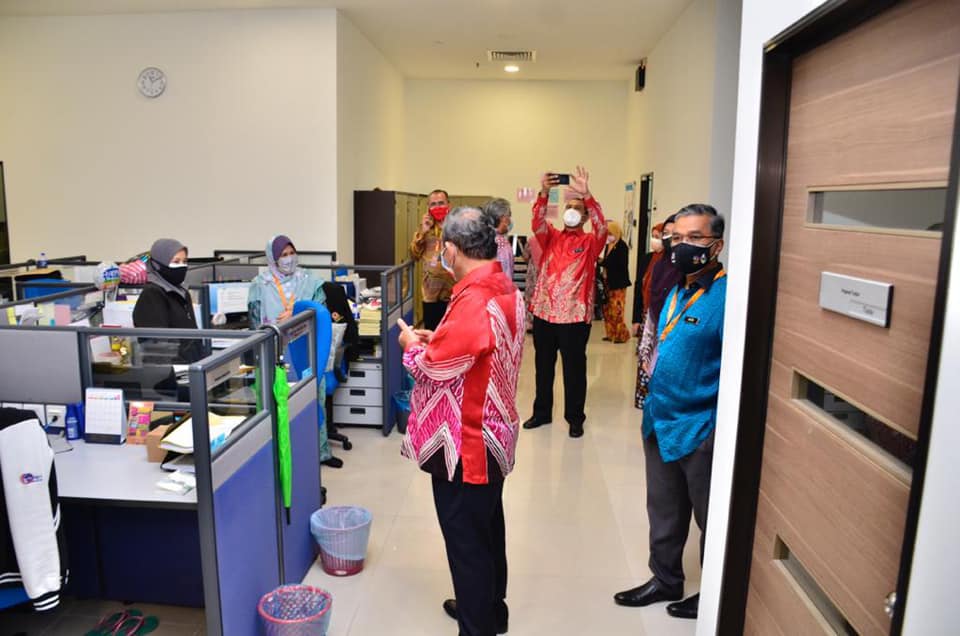 LAWATAN MENGEJUT YAB MENTERI BESAR NEGERI SEMBILAN KE MAJLIS BANDARAYA SEREMBAN