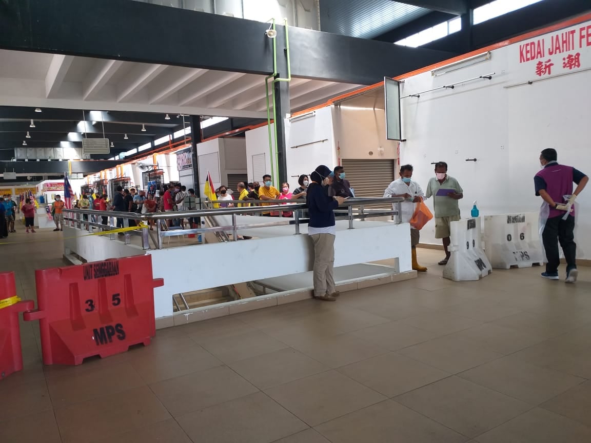 SESI TANDATANGAN PERJANJIAN SEWAAN GERAI PASAR BESAR SEREMBAN