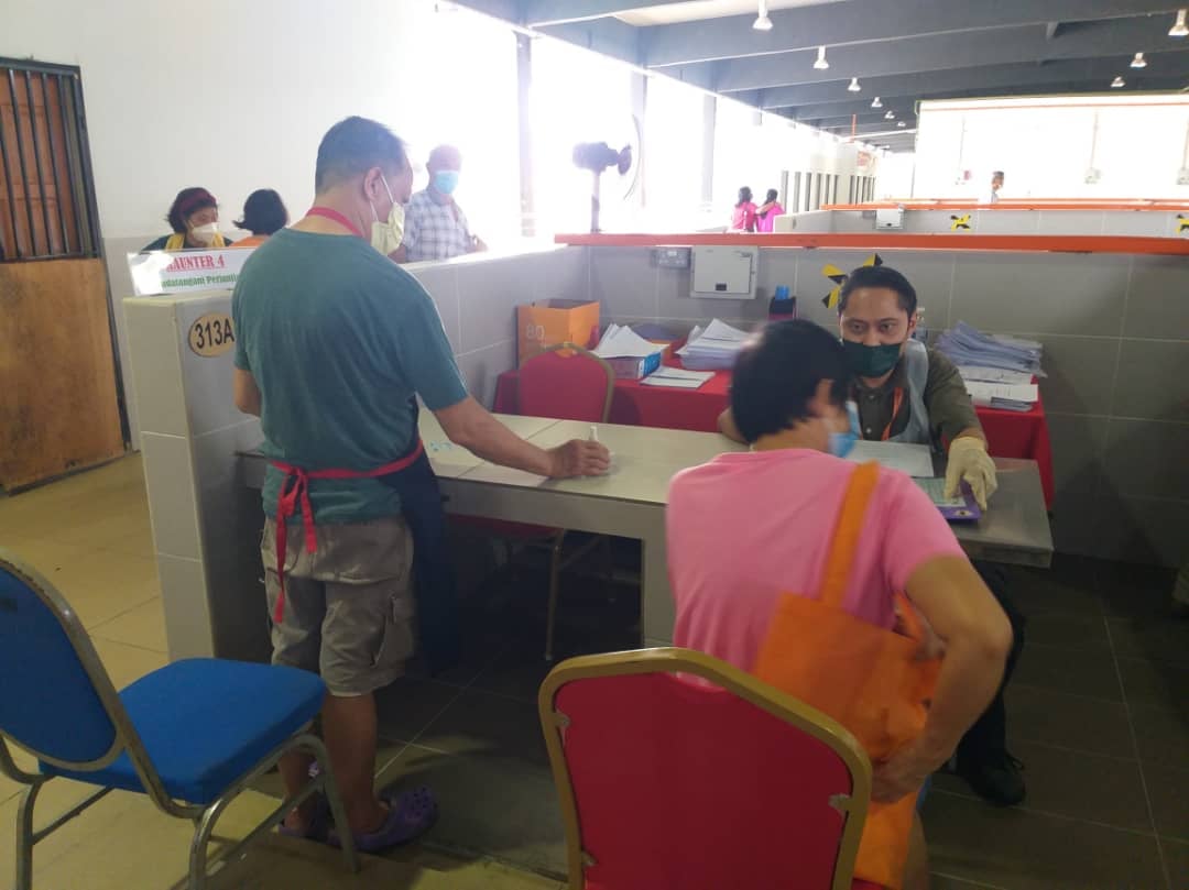 SESI TANDATANGAN PERJANJIAN SEWAAN GERAI PASAR BESAR SEREMBAN