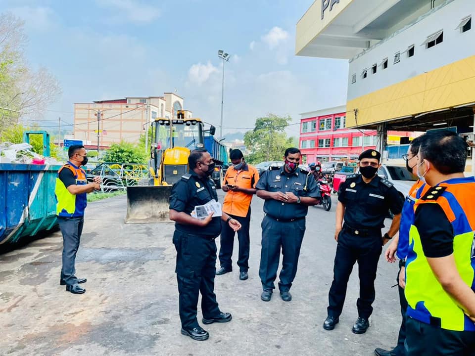 LAWATAN TURUN PADANG PENGARAH SWCORP NEGERI SEMBILAN