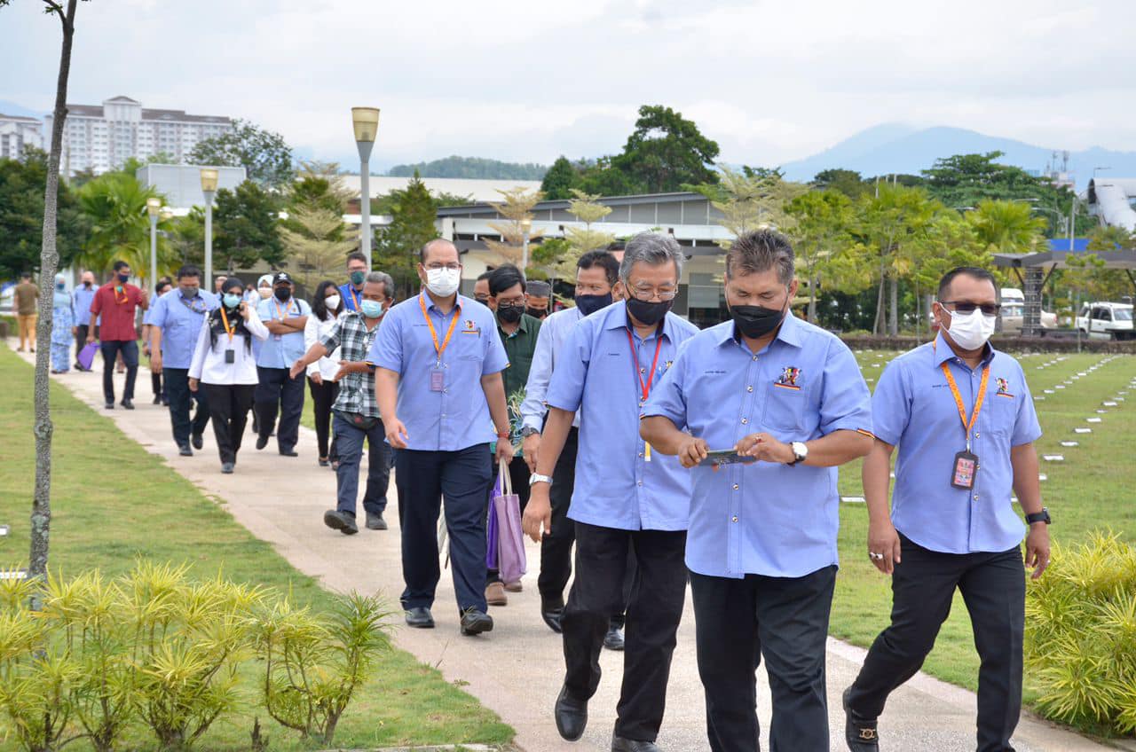 LAWATAN KE TANAH PERKUBURAN ISLAM RAUDHATUL SAKINAH KL-KARAK 2, TAMAN SELASIH, BATU CAVES, SELANGOR