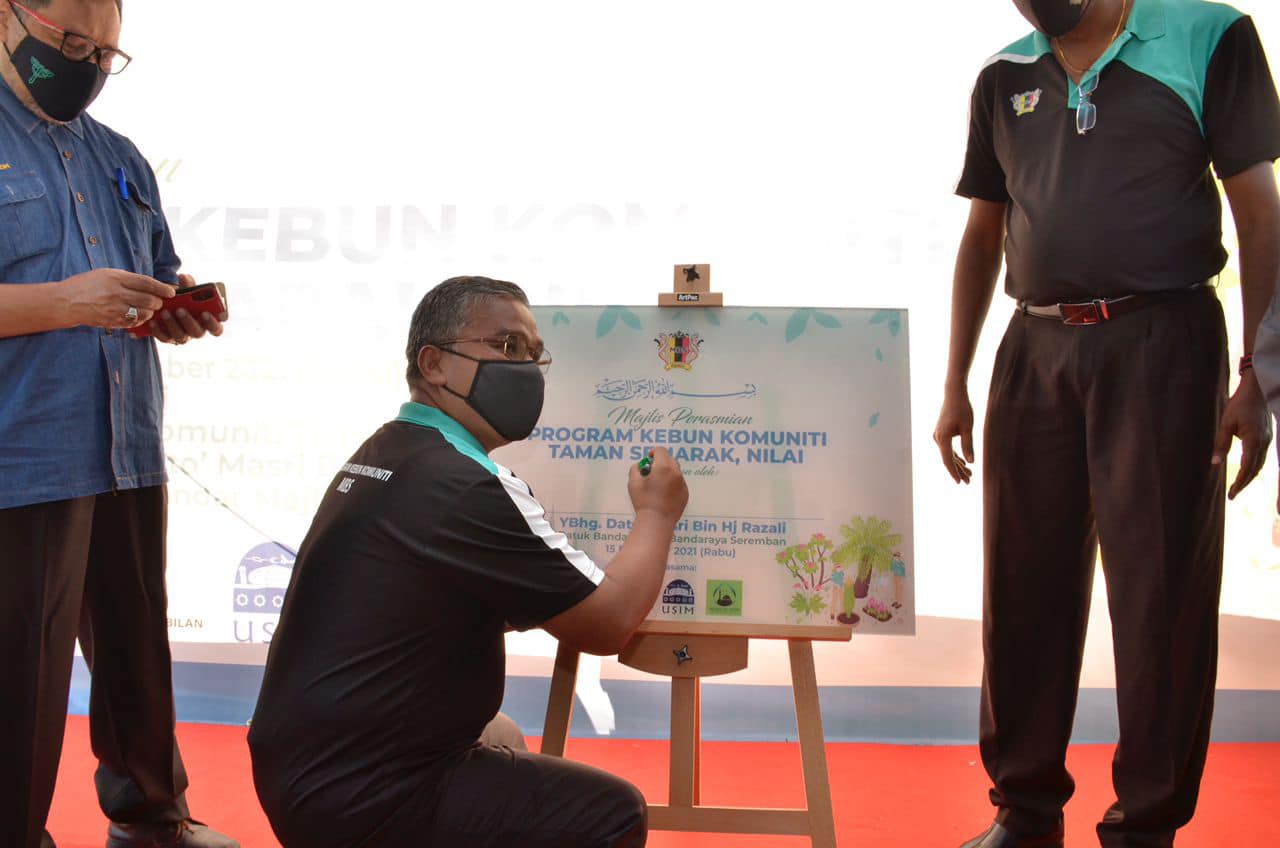 MAJLIS PERASMIAN PROGRAM KEBUN KOMUNITI TAMAN SEMARAK, NILAI