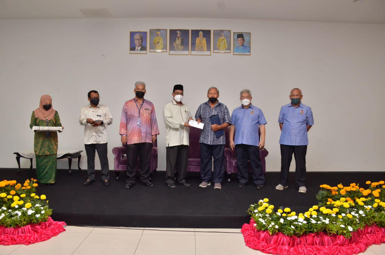 MAJLIS PENYERAHAN TAWARAN GERAI TAMAN AMPANGAN SEMPENA ULANG TAHUN KE-2 MAJLIS BANDARAYA SEREMBAN