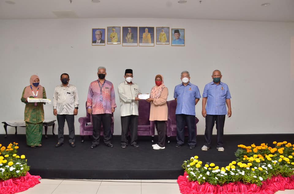 MAJLIS PENYERAHAN TAWARAN GERAI TAMAN AMPANGAN SEMPENA ULANG TAHUN KE-2 MAJLIS BANDARAYA SEREMBAN