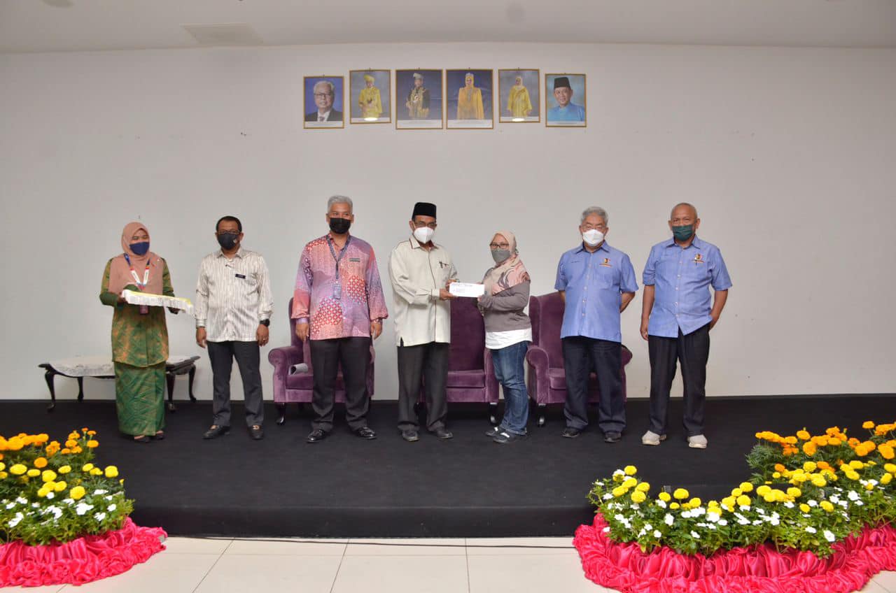 MAJLIS PENYERAHAN TAWARAN GERAI TAMAN AMPANGAN SEMPENA ULANG TAHUN KE-2 MAJLIS BANDARAYA SEREMBAN