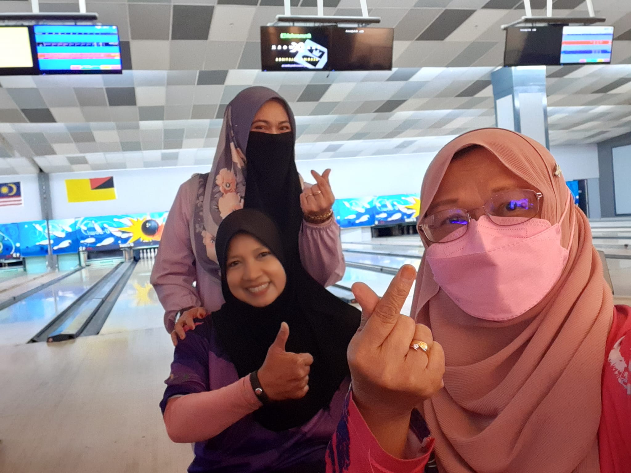 DENGAN KERJASAMA MBS MENGADAKAN PERLAWANAN PERSAHABATAN BOWLING ANTARA PUSPANITA CN9 & PUSPANITA CAWANGAN NEGERI PERLIS
