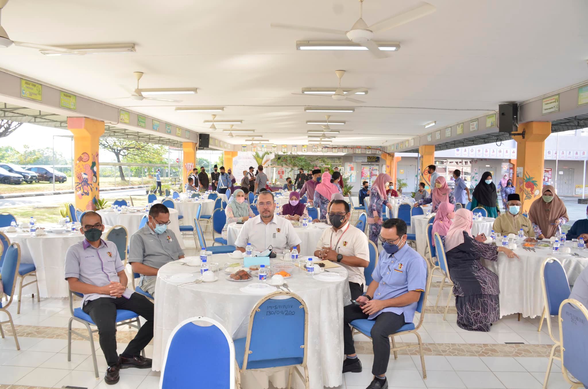 MAJLIS PENYERAHAN SUMBANGAN PERALATAN REFLEKSOLOGI SMK WARISAN PUTERI