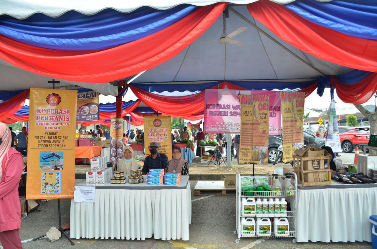 KARNIVAL JUALAN HARGA PATUT DAN MANTAI RAMADHAN KOPERASI SEMPENA SAMBUTAN 100 TAHUN KOPERASI MALAYSIA