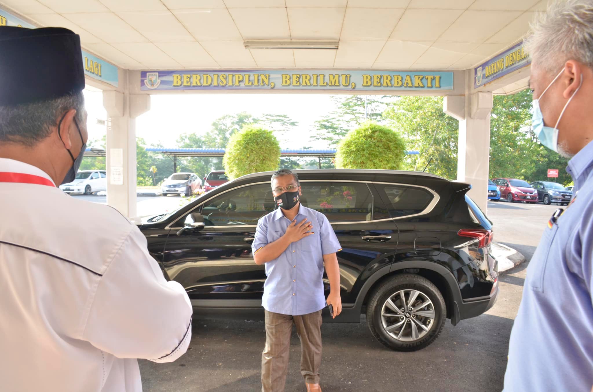 MAJLIS PENYERAHAN SUMBANGAN PERALATAN REFLEKSOLOGI SMK WARISAN PUTERI