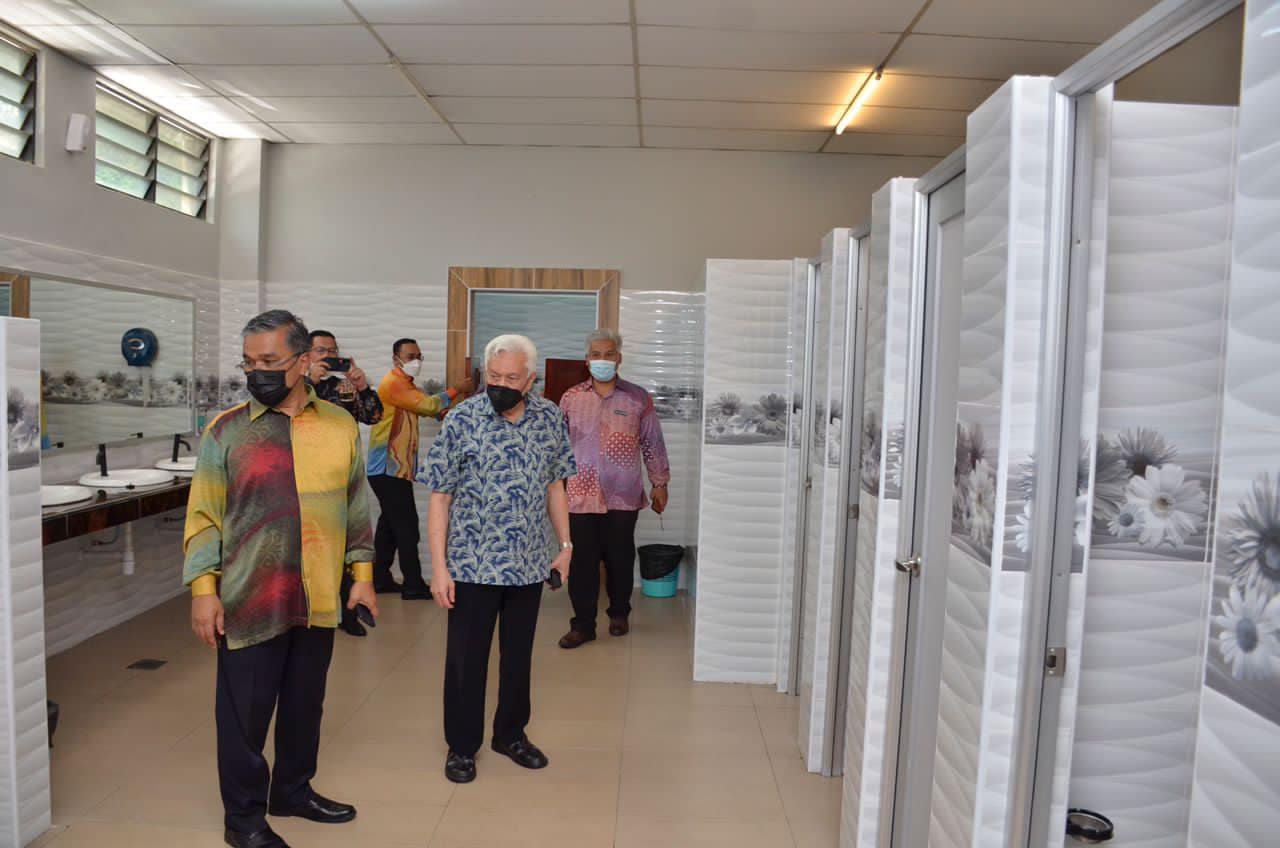 MAJLIS PENYERAHAN TANDAS KOMPLEKS BAZAAR MAINS DI ANTARA MAJLIS BANDARAYA SEREMBAN (MBS) KEPADA MAJLIS AGAMA ISLAM NEGERI SEMBILAN (MAINS)