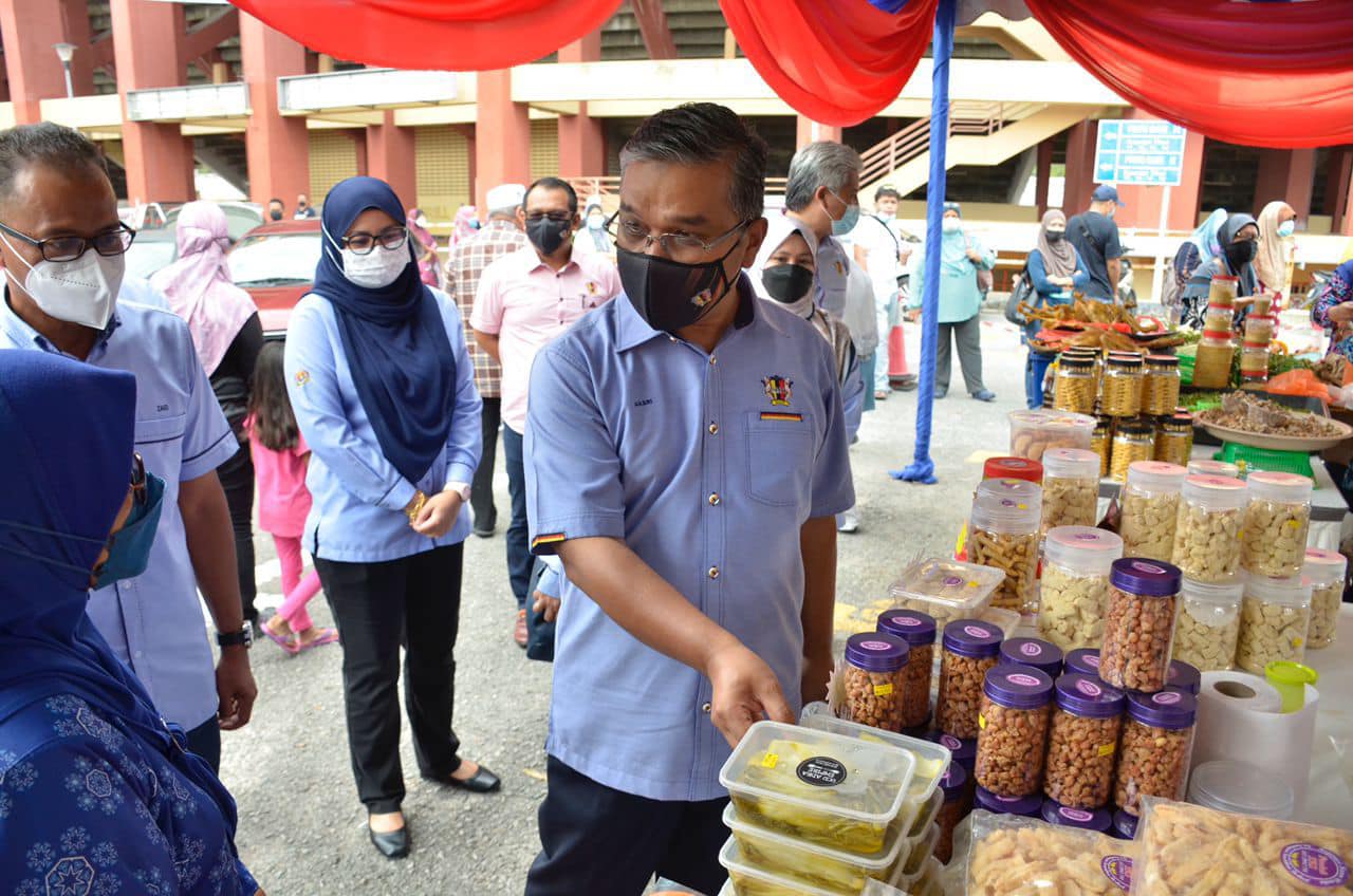 KARNIVAL JUALAN HARGA PATUT DAN MANTAI RAMADHAN KOPERASI SEMPENA SAMBUTAN 100 TAHUN KOPERASI MALAYSIA