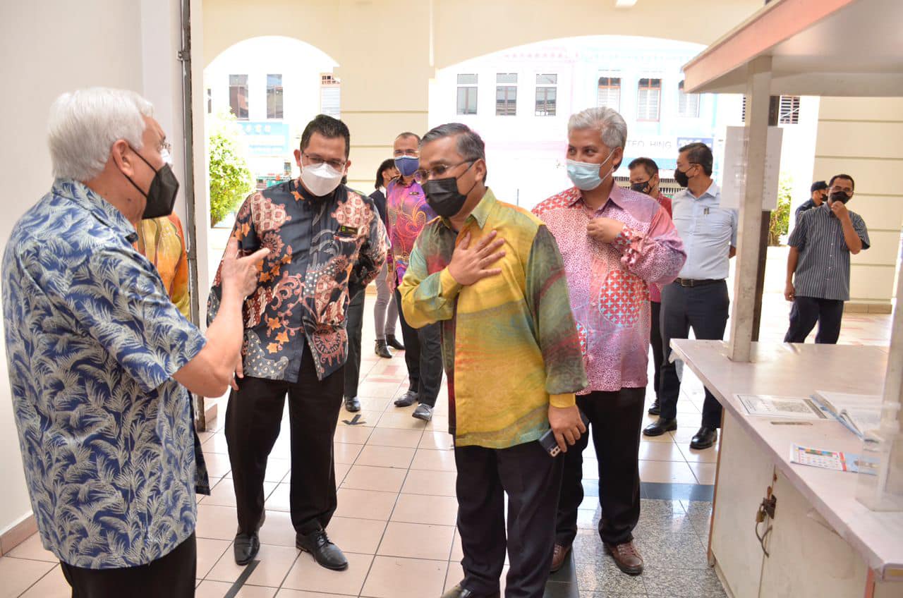 MAJLIS PENYERAHAN TANDAS KOMPLEKS BAZAAR MAINS DI ANTARA MAJLIS BANDARAYA SEREMBAN (MBS) KEPADA MAJLIS AGAMA ISLAM NEGERI SEMBILAN (MAINS)