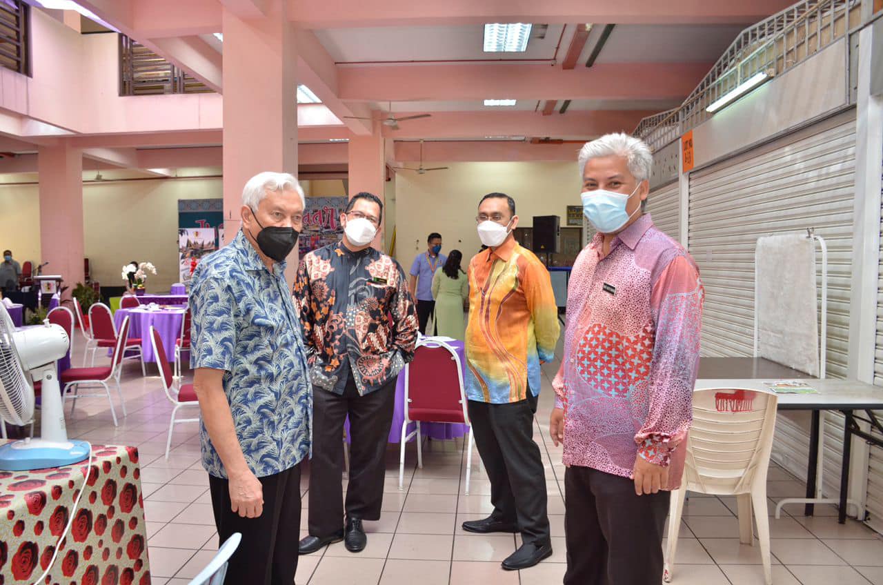 MAJLIS PENYERAHAN TANDAS KOMPLEKS BAZAAR MAINS DI ANTARA MAJLIS BANDARAYA SEREMBAN (MBS) KEPADA MAJLIS AGAMA ISLAM NEGERI SEMBILAN (MAINS)