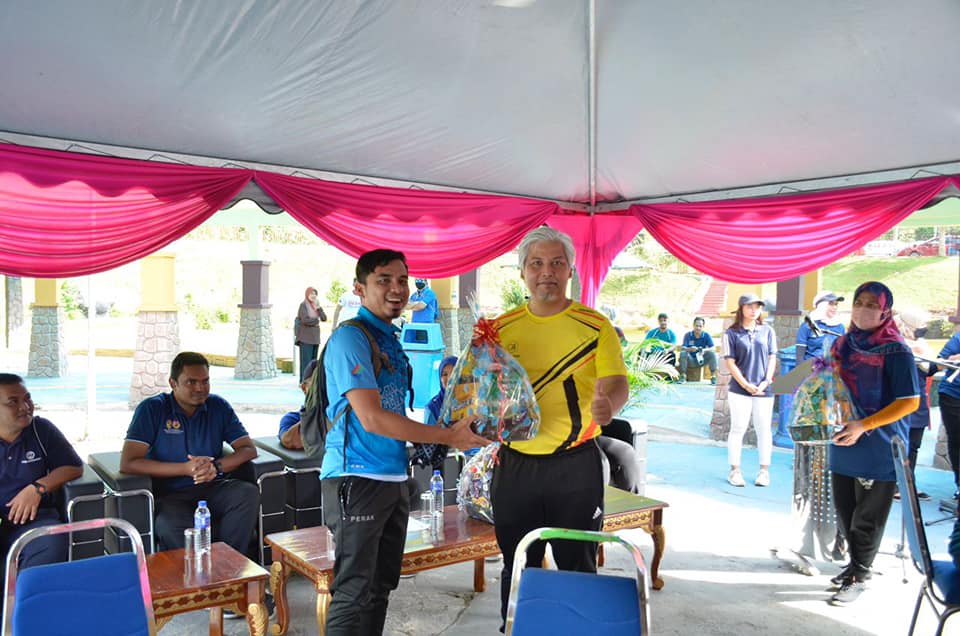 PLOGGING BUMI HIJAU DI TAMAN EKO RIMBA.