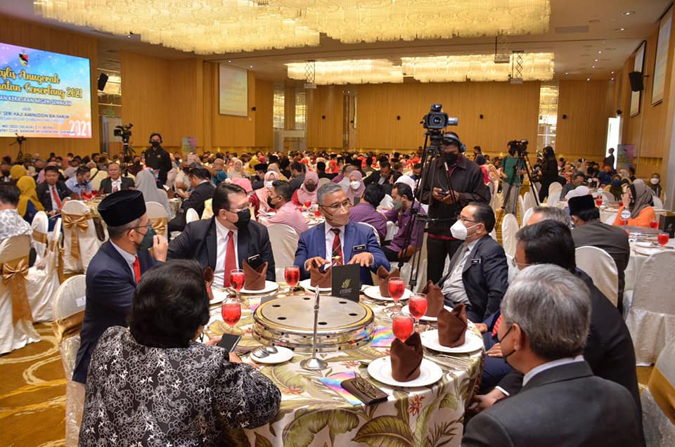 MAJLIS ANUGERAH PERKHIDMATAN CEMERLANG (APC) 2021 PENTADBIRAN KERAJAAN NEGERI SEMBILAN.