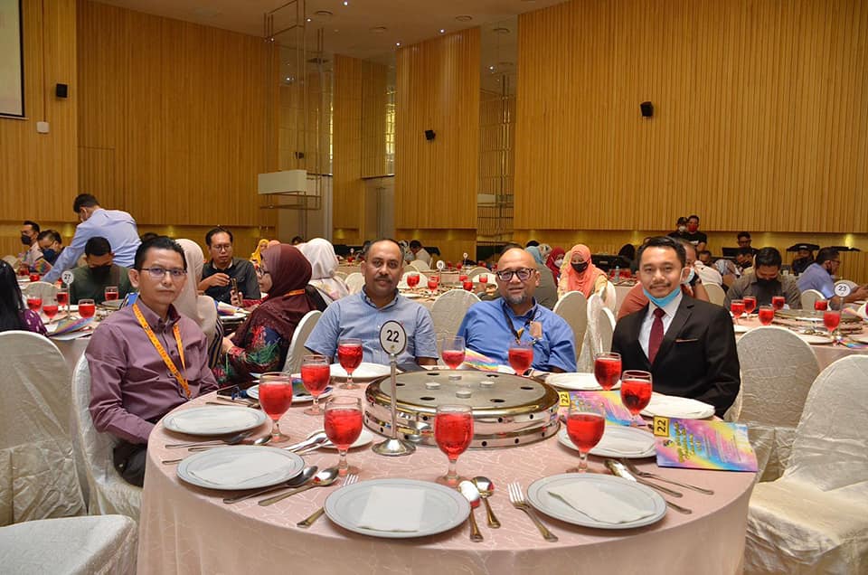 MAJLIS ANUGERAH PERKHIDMATAN CEMERLANG (APC) 2021 PENTADBIRAN KERAJAAN NEGERI SEMBILAN.