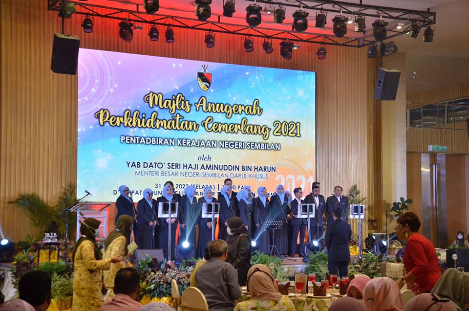 MAJLIS ANUGERAH PERKHIDMATAN CEMERLANG (APC) 2021 PENTADBIRAN KERAJAAN NEGERI SEMBILAN.