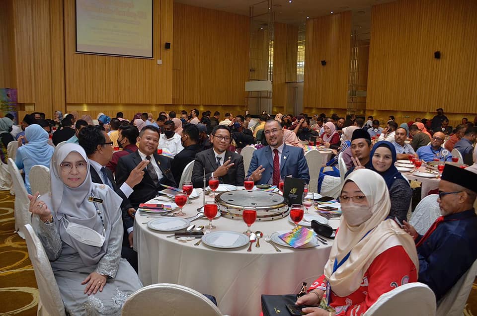 MAJLIS ANUGERAH PERKHIDMATAN CEMERLANG (APC) 2021 PENTADBIRAN KERAJAAN NEGERI SEMBILAN.