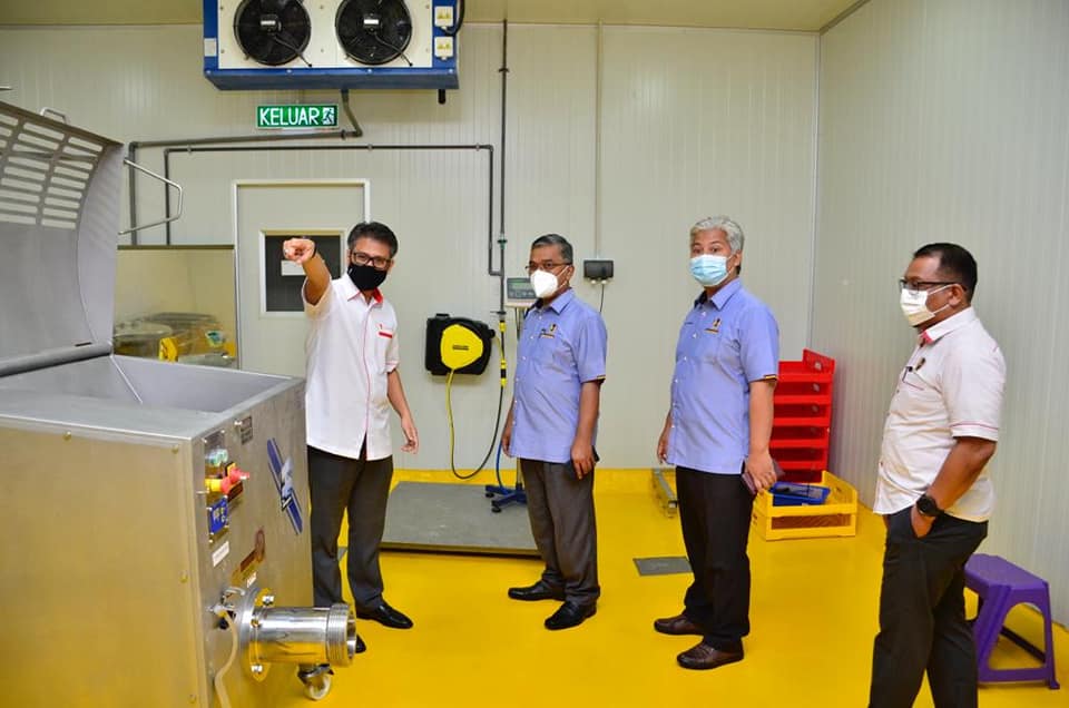 LAWATAN DATUK BANDAR KE DELIMA EMAS SDN BHD