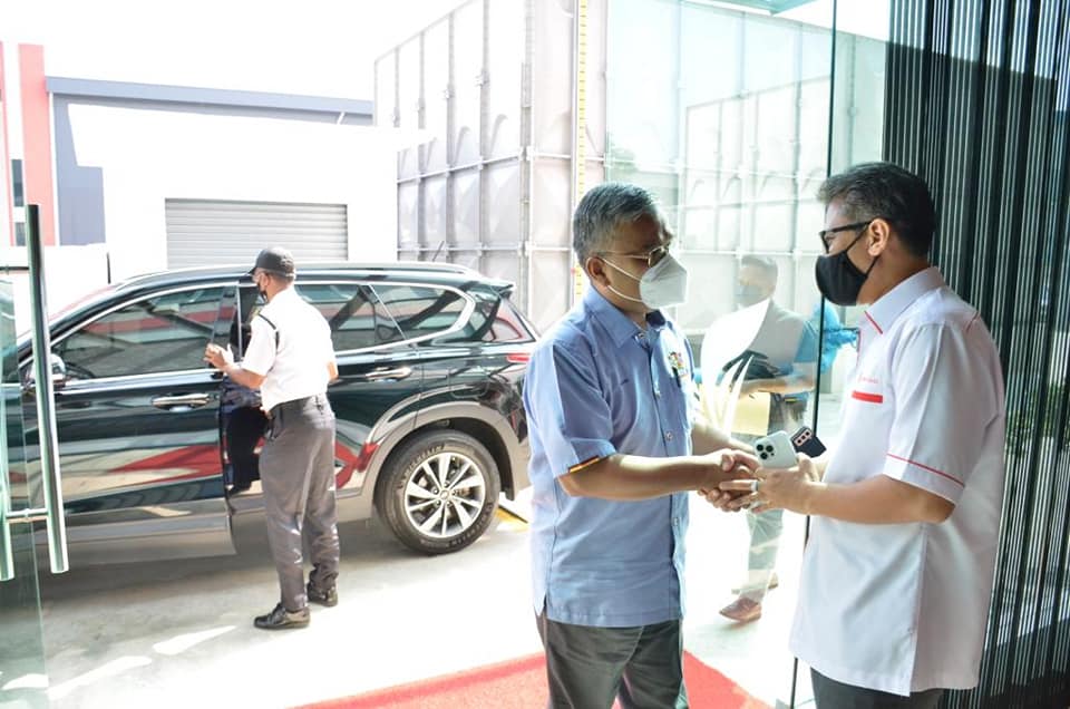 LAWATAN DATUK BANDAR KE DELIMA EMAS SDN BHD