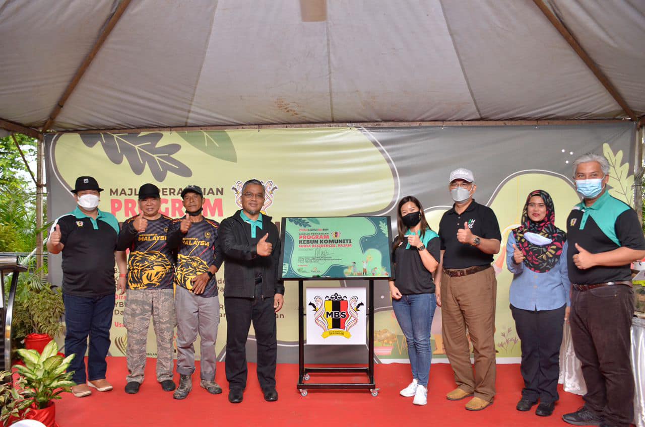 PROGRAM KEBUN KOMUNITI SURIA RESIDENCES, PERDANA COLLEGE HEIGHTS, PAJAM