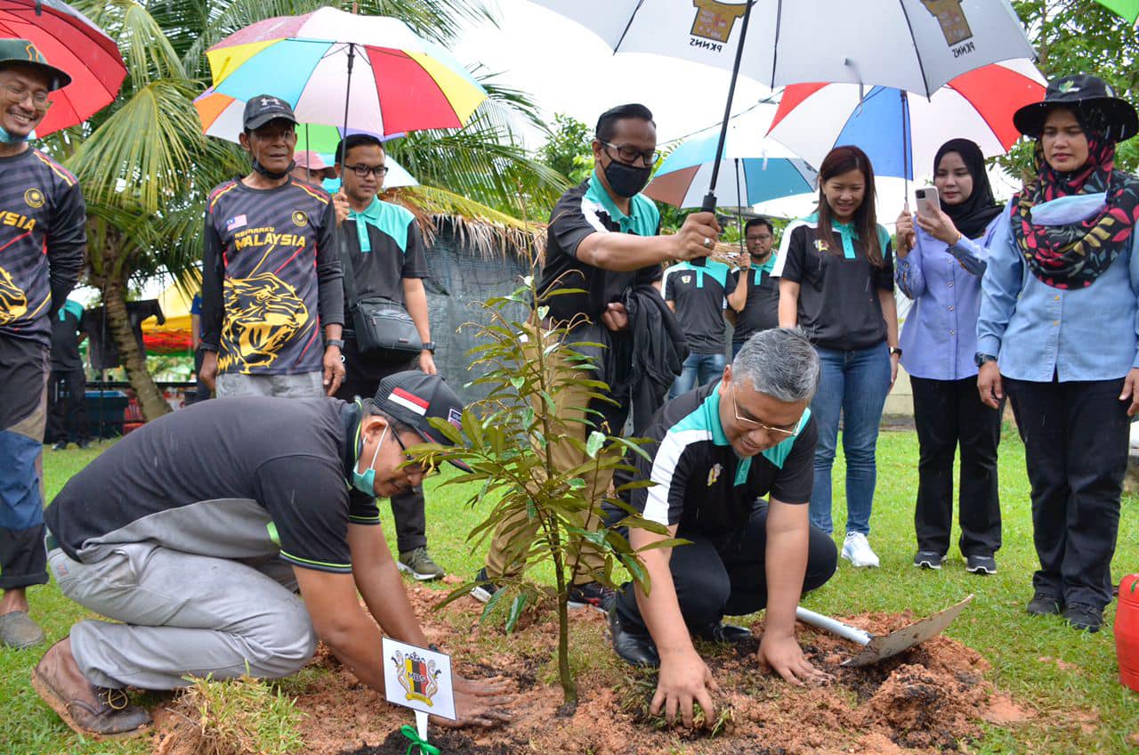 PROGRAM KEBUN KOMUNITI SURIA RESIDENCES, PERDANA COLLEGE HEIGHTS, PAJAM