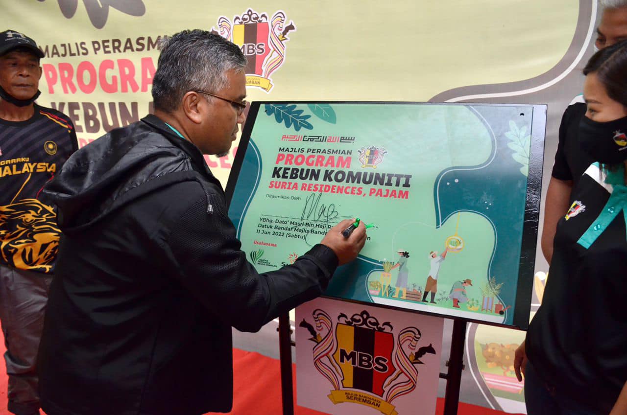 PROGRAM KEBUN KOMUNITI SURIA RESIDENCES, PERDANA COLLEGE HEIGHTS, PAJAM