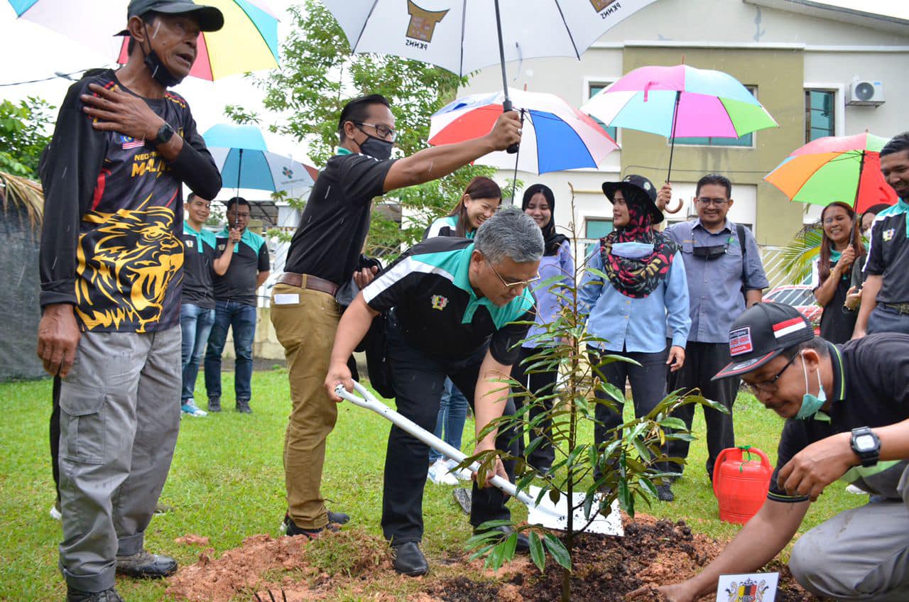 PROGRAM KEBUN KOMUNITI SURIA RESIDENCES, PERDANA COLLEGE HEIGHTS, PAJAM